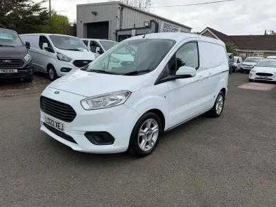 Używany Ford Transit Limited 100 KM (73 kW) 2022 Biały Van