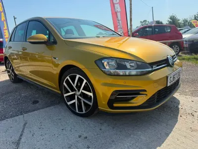 Used VW Golf VII R-line 150 HP (110 kW) 2017 Yellow Hatchback