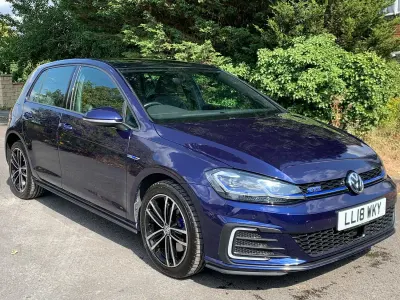 Used VW Golf VII GTE 204 HP (150 kW) 2018 Blue Hatchback