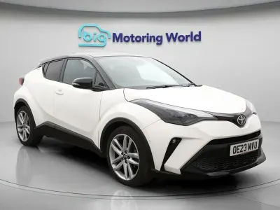Używany Toyota C-HR Sport 184 KM (135 kW) 2023 Biały SUV