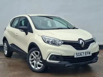 Usado Renault Captur Dynamique 120 HP (88 kW) 2017 Bege SUV