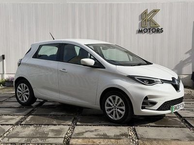 Used Renault Zoe Iconic 100 kW (136 HP) 2020 White Hatchback