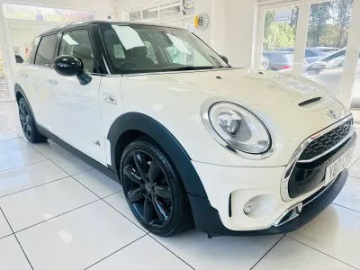 Used Mini Cooper Clubman 2017 White Estate