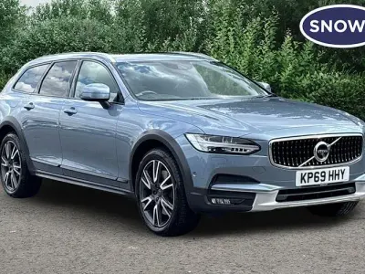 Used Volvo V90 CC Plus 235 HP (172 kW) 2019 Blue Estate