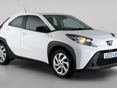 Used Toyota Aygo X PURE 72 HP (52 kW) 2025 SUV