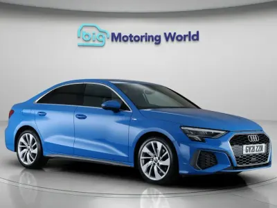 Używany Audi A3 S-Line 109 KM (80 kW) 2021 Niebieski Sedan/Limuzyna