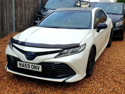 Used Toyota Camry Design 2019 White Sedan