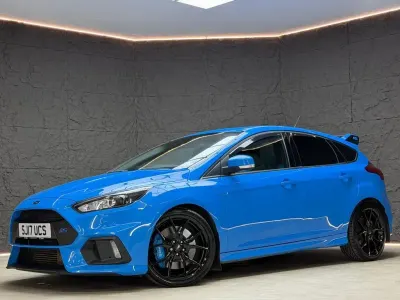 Used Ford Focus RS 350 HP (257 kW) 2017 Blue Hatchback