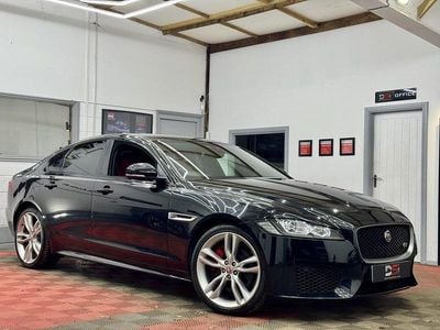 Black Used 2016 Jaguar XF S Sedan | £15,990 (Fair price)