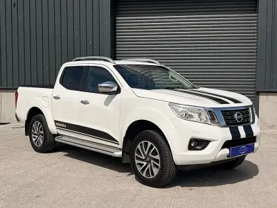 Used Nissan Navara Tekna 190 HP (139 kW) 2016 White Pickup