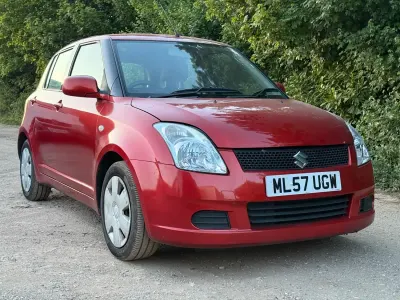 Usado Suzuki Swift GL 92 HP (67 kW) 2007 Laranja Citadino