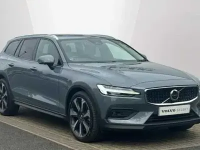 Used Volvo V60 CC Ultimate 247 HP (181 kW) 2023 Estate
