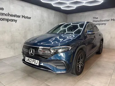 Begagnad Mercedes EQA250 AMG line 139 kW (190 HK) 2022 Blå SUV