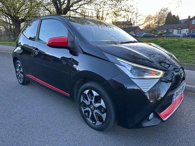 Usado Toyota Aygo Trend 72 HP (52 kW) 2019 Preto Citadino