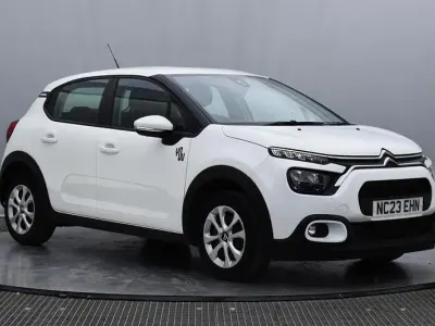 Used Citroën C3 PureTech 83 HP (61 kW) 2023 White Hatchback