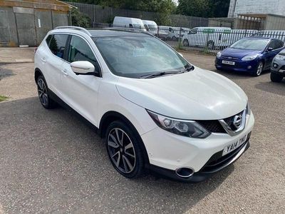 White Used 2014 Nissan Qashqai Tekna SUV | £4,995 (Good price)