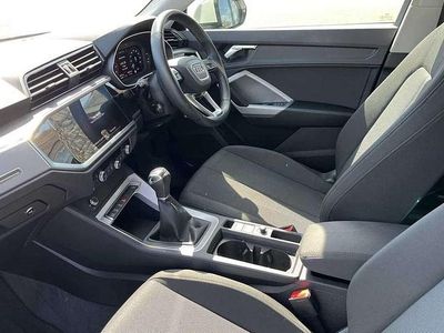 Used Audi Q3 Design 147 HP (108 kW) 2022 White SUV