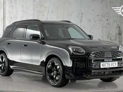 Usado Mini Countryman Sport 218 CV (160 kW) 2025 Negro SUV