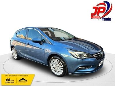 Used Vauxhall Astra Elite 150 HP (110 kW) 2016 Blue Hatchback