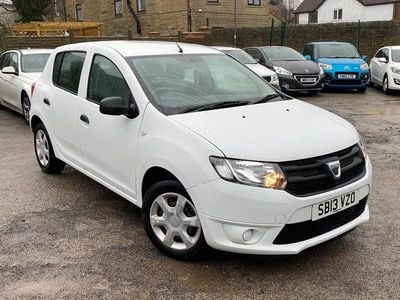 Used Dacia Sandero Ambiance 2013 White Hatchback