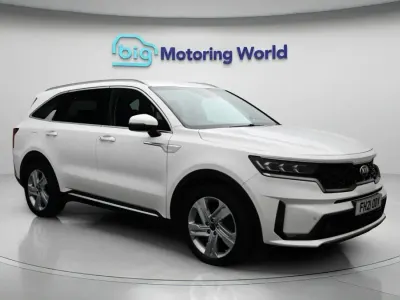 Used Kia Sorento 2021 White SUV