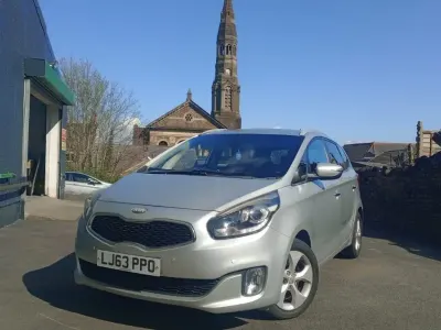 Used Kia Carens 2013 Silver MPV