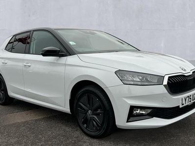 New Skoda Fabia Design Edition 116 HP (85 kW) 2026 Moon white metallic black magic pearl effect Hatchback