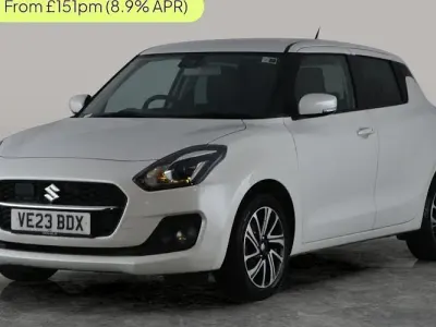 Używany Suzuki Swift SZ5 83 KM (61 kW) 2023 Biały Hatchback