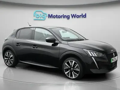 Second-hand Peugeot e-208 Premium 100 kW (136 CP) 2022 Hatchback