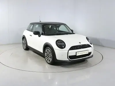Used Mini Cooper Hatch 113 kW (154 HP) 2025 White Hatchback