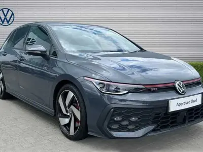 Usado VW Golf VIII 265 HP (194 kW) 2025