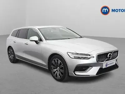 Used Volvo V60 Inscription 303 HP (222 kW) 2021 Silver Estate