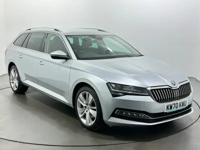 Gebraucht Skoda Superb SE L 150 PS (110 kW) 2021 Silber Kombi
