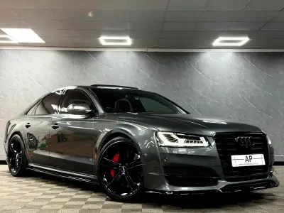 Usado Audi S8 Black Edition 720 CV (529 kW) 2015 Gris Berlina