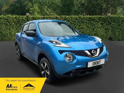 Usado Nissan Juke 112 HP (82 kW) 2019 Azul SUV