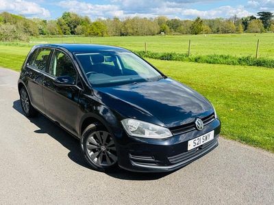 Begagnad VW Golf VII SE 105 HK (77 kW) 2013 Svart Halvkombi