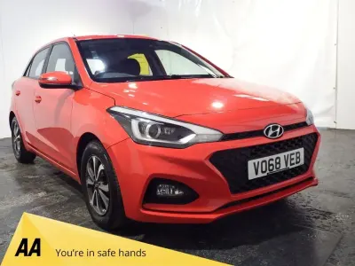 Used Hyundai i20 Edition 84 HP (61 kW) 2018 Red Hatchback