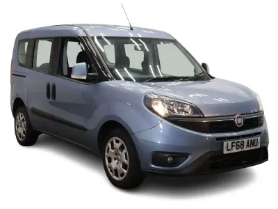 Used Fiat Doblò Active 95 HP (69 kW) 2019 Blue MPV