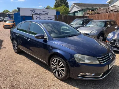 Begagnad VW Passat Sportline 170 HK (125 kW) 2011 Blå Kombi