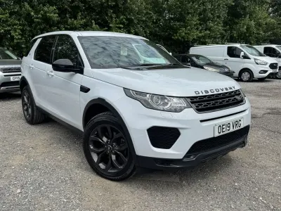 Used Land Rover Discovery Sport Landmark 180 HP (132 kW) 2019 White SUV