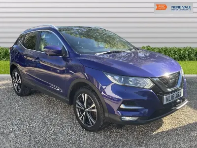 Używany Nissan Qashqai N-Connecta 2018 Niebieski SUV