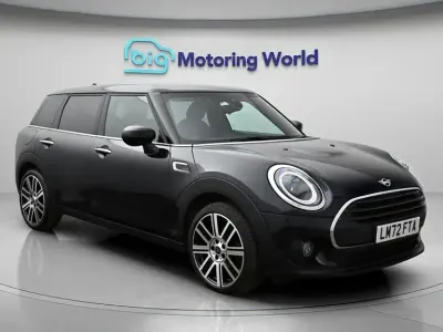 Usado Mini Cooper Clubman Exclusive 136 CV (100 kW) 2022 Negro Familiar