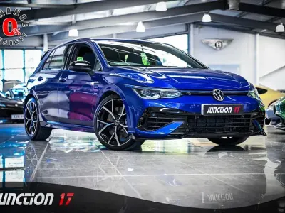 Używany VW Golf VII R 320 KM (235 kW) 2021 Niebieski Hatchback