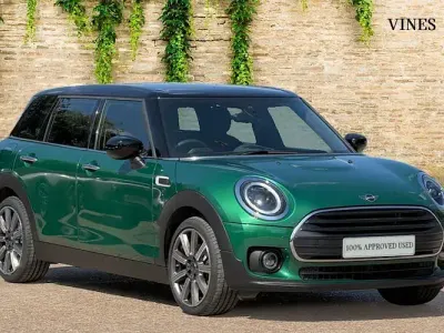 Used Mini Cooper Clubman Exclusive 136 HP (100 kW) 2022 Green Estate