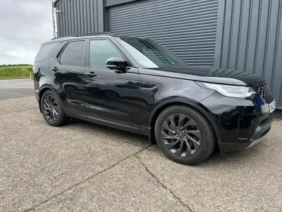 Used Land Rover Discovery 5 SE 345 HP (253 kW) 2025 Black SUV