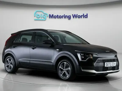 Gebraucht Kia Niro 141 PS (103 kW) 2022 Schwarz SUV