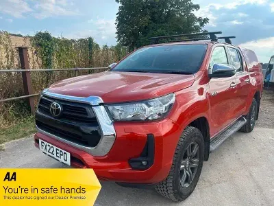 Used Toyota HiLux 150 HP (110 kW) 2022 Orange Pickup
