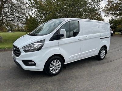 Used Ford Transit Custom Limited 130 HP (95 kW) 2022 White Van