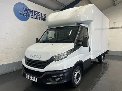 Begagnad Iveco Daily 136 HK (100 kW) 2022 Vit Cab