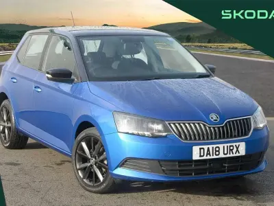 Used Skoda Fabia Colour Edition 94 HP (69 kW) 2018 Blue Hatchback